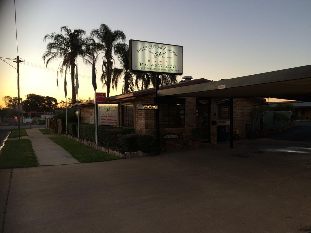 Miles Outback Motel Kültér fotó